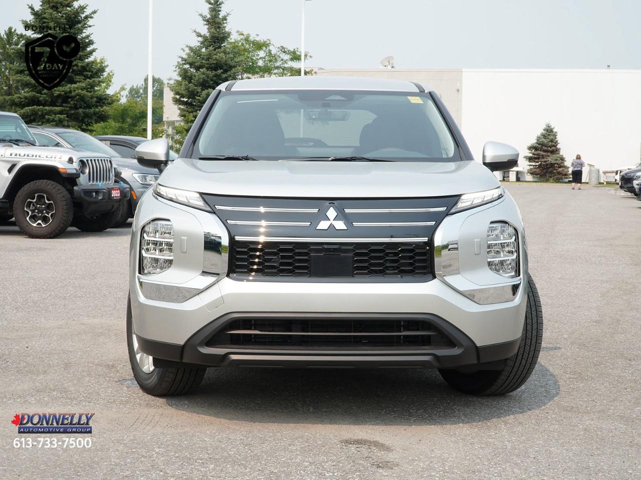 2026 Mitsubishi Outlander Plug-In Hybrid ES S-AWC Photo