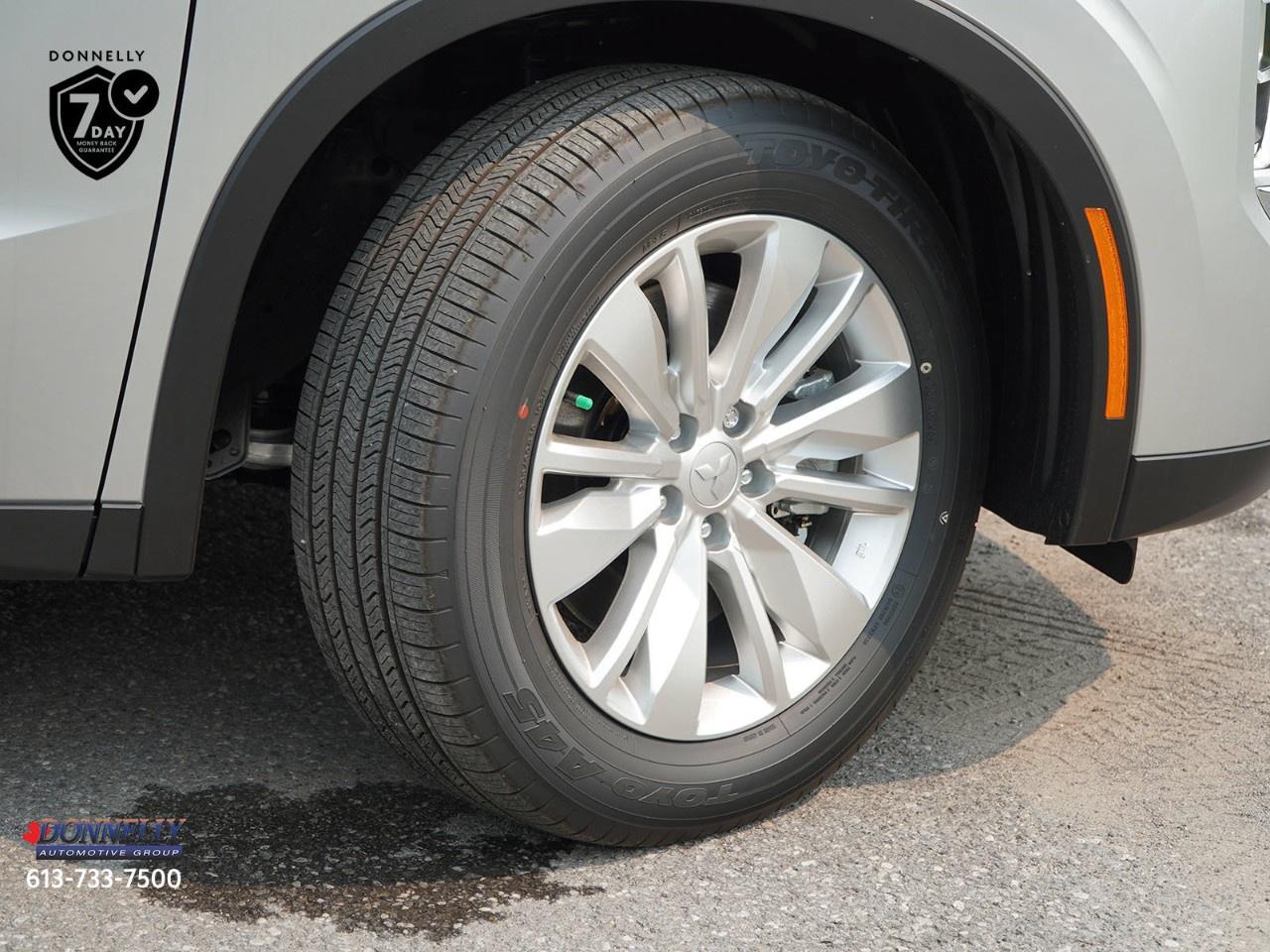 2026 Mitsubishi Outlander Plug-In Hybrid ES S-AWC Photo