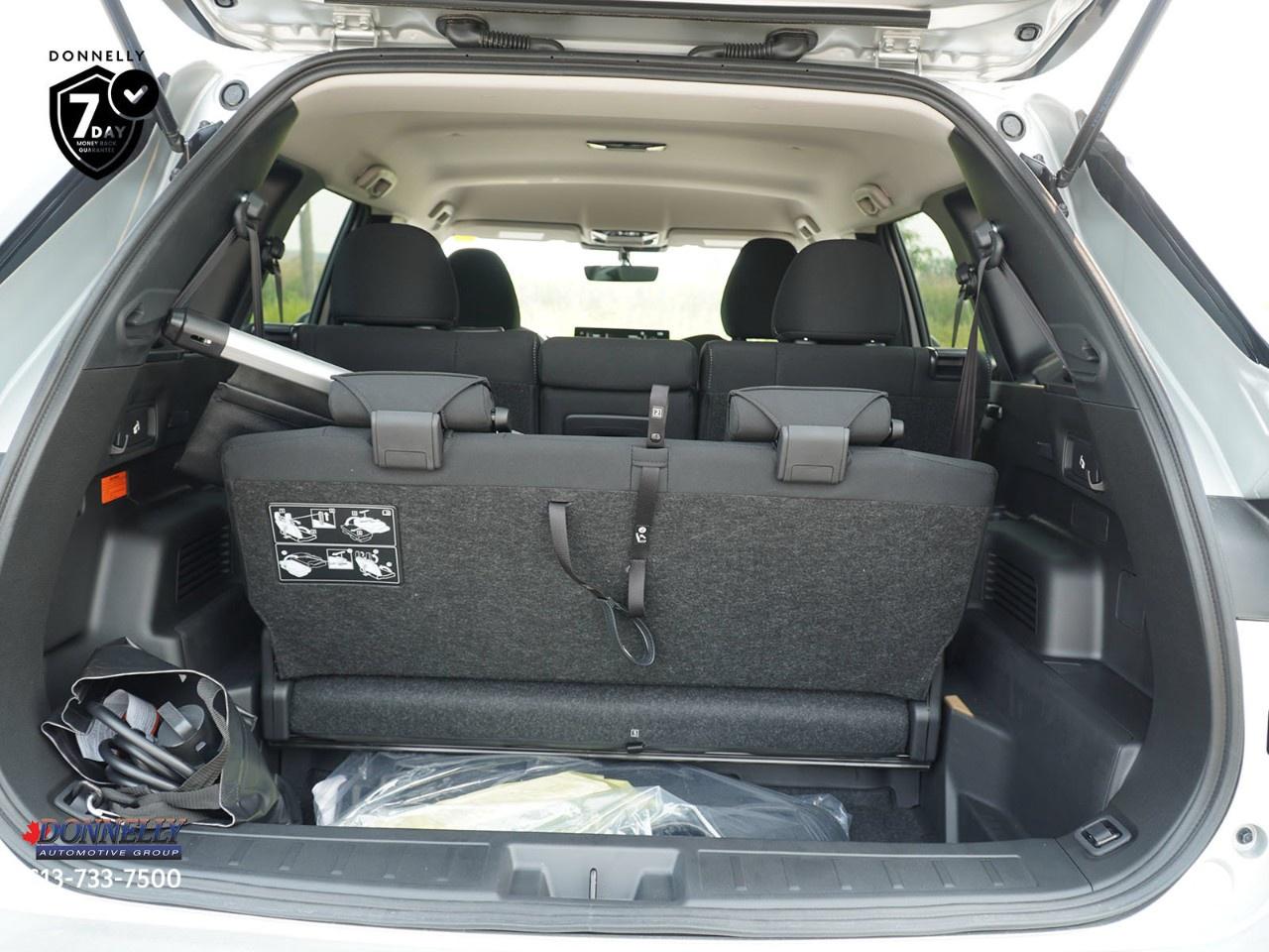 2026 Mitsubishi Outlander Plug-In Hybrid ES S-AWC Photo