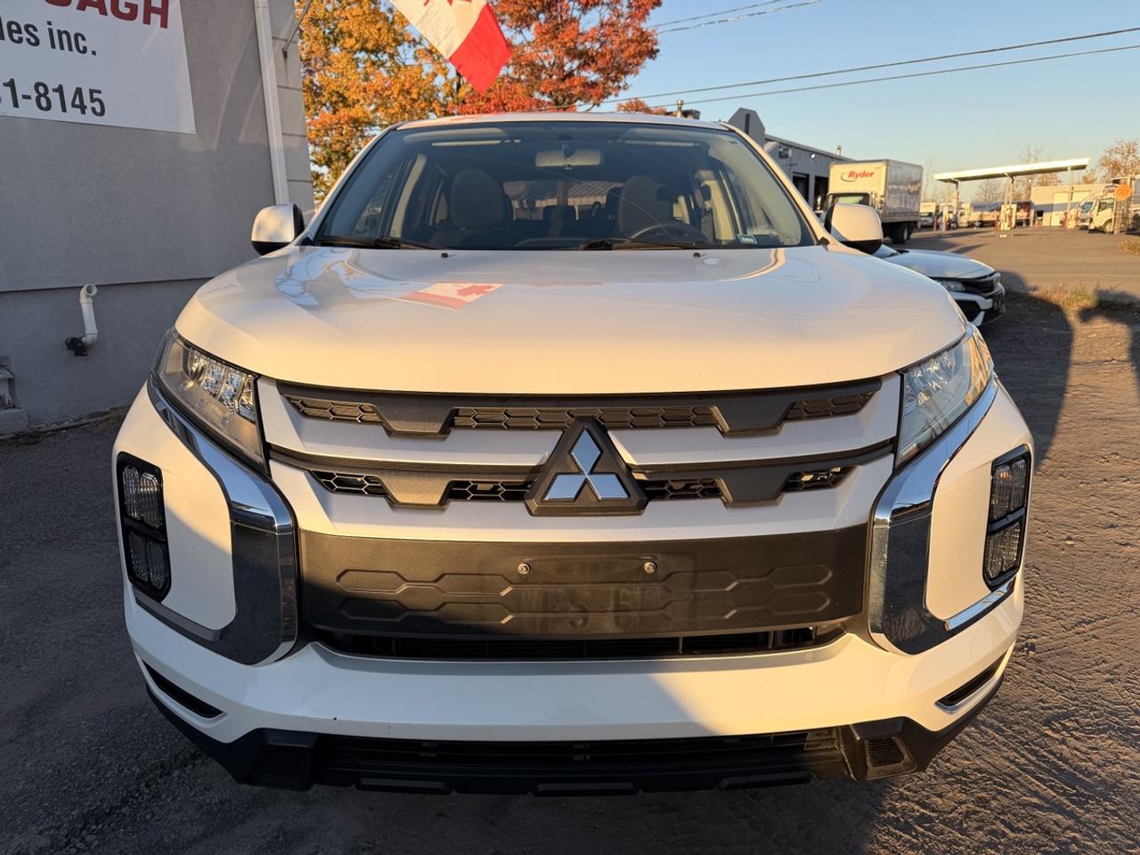 2021 Mitsubishi RVR ES Photo