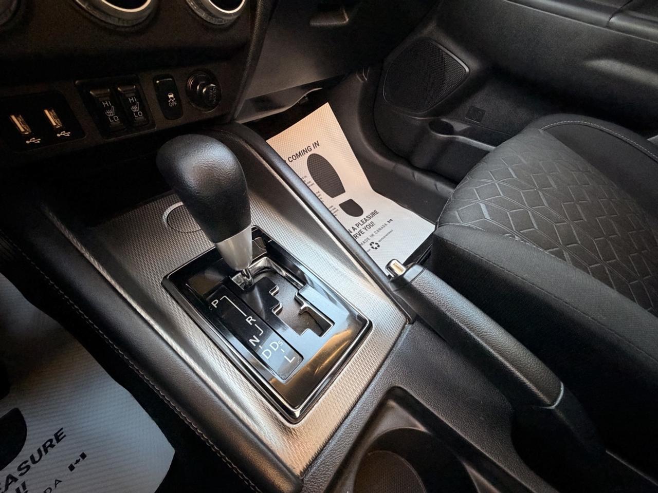 2021 Mitsubishi RVR ES Photo