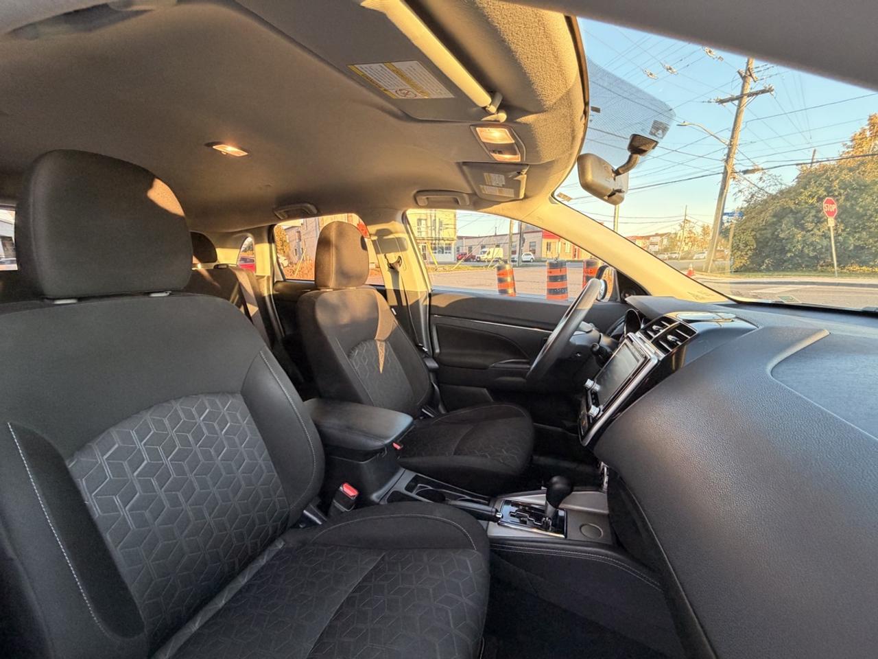 2021 Mitsubishi RVR ES Photo