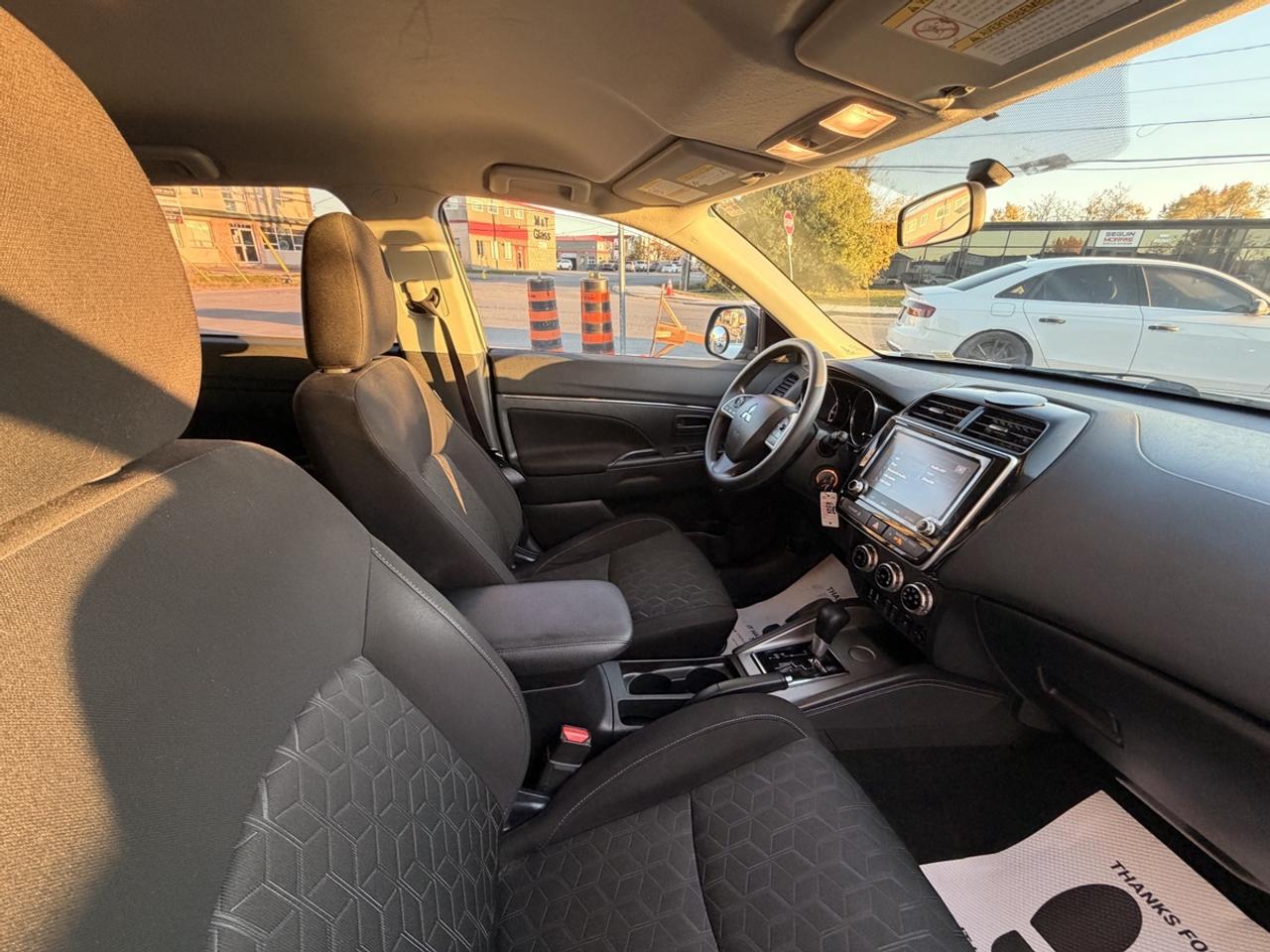 2021 Mitsubishi RVR ES Photo