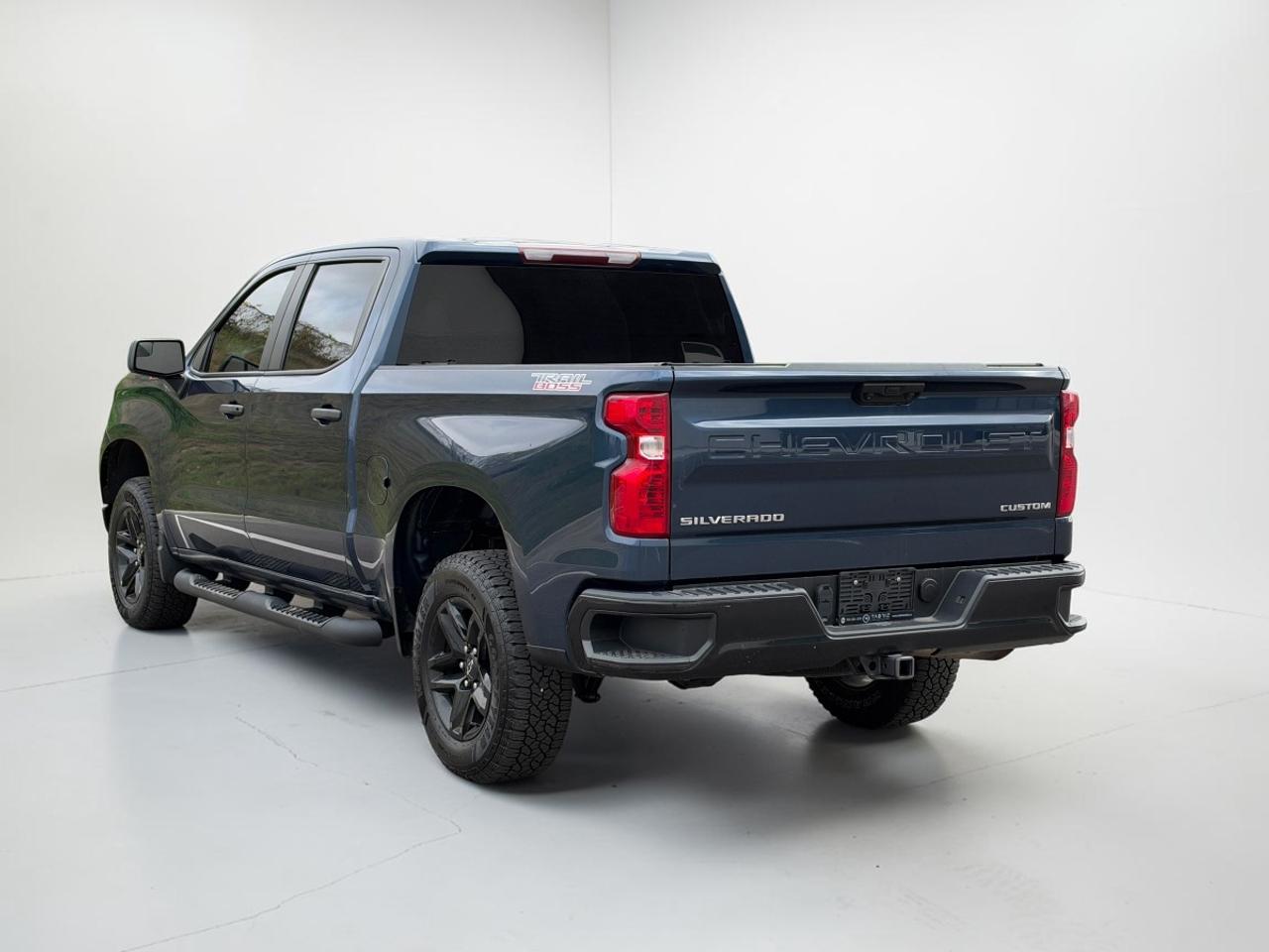 2022 Chevrolet Silverado 1500 Custom Trail Boss/Z71/2.7 Turbo/Crew Cab Photo