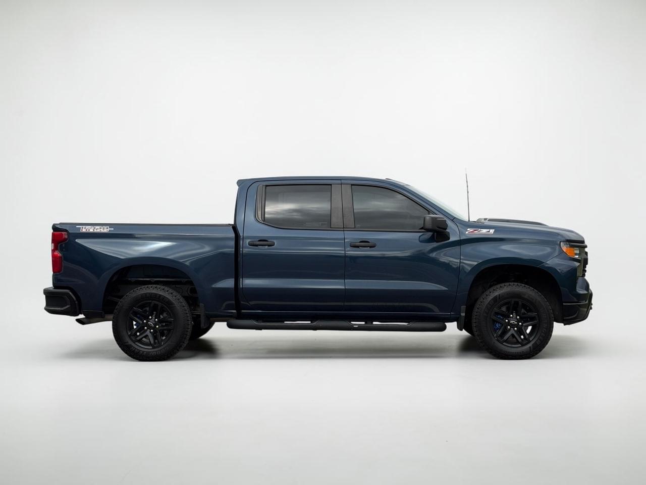 2022 Chevrolet Silverado 1500 Custom Trail Boss/Z71/2.7 Turbo/Crew Cab Photo