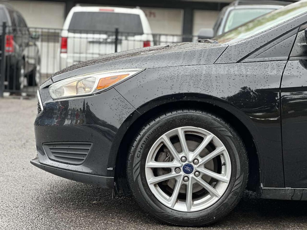 2018 Ford Focus SE Photo
