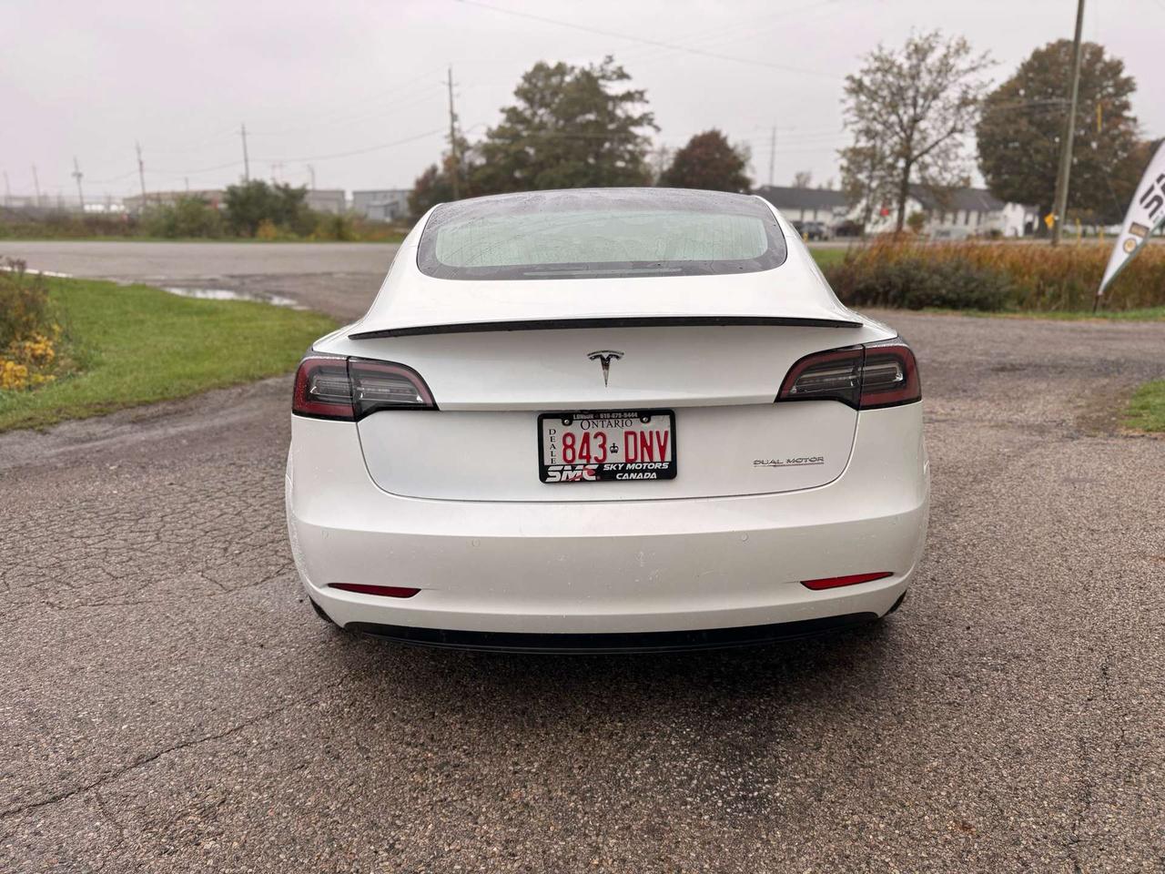 2020 Tesla Model 3 Performance, AWD, White on White, Photo4