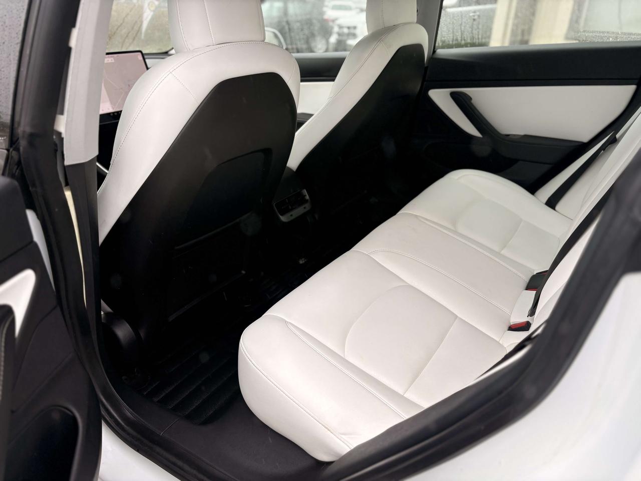 2020 Tesla Model 3 Performance, AWD, White on White, Photo