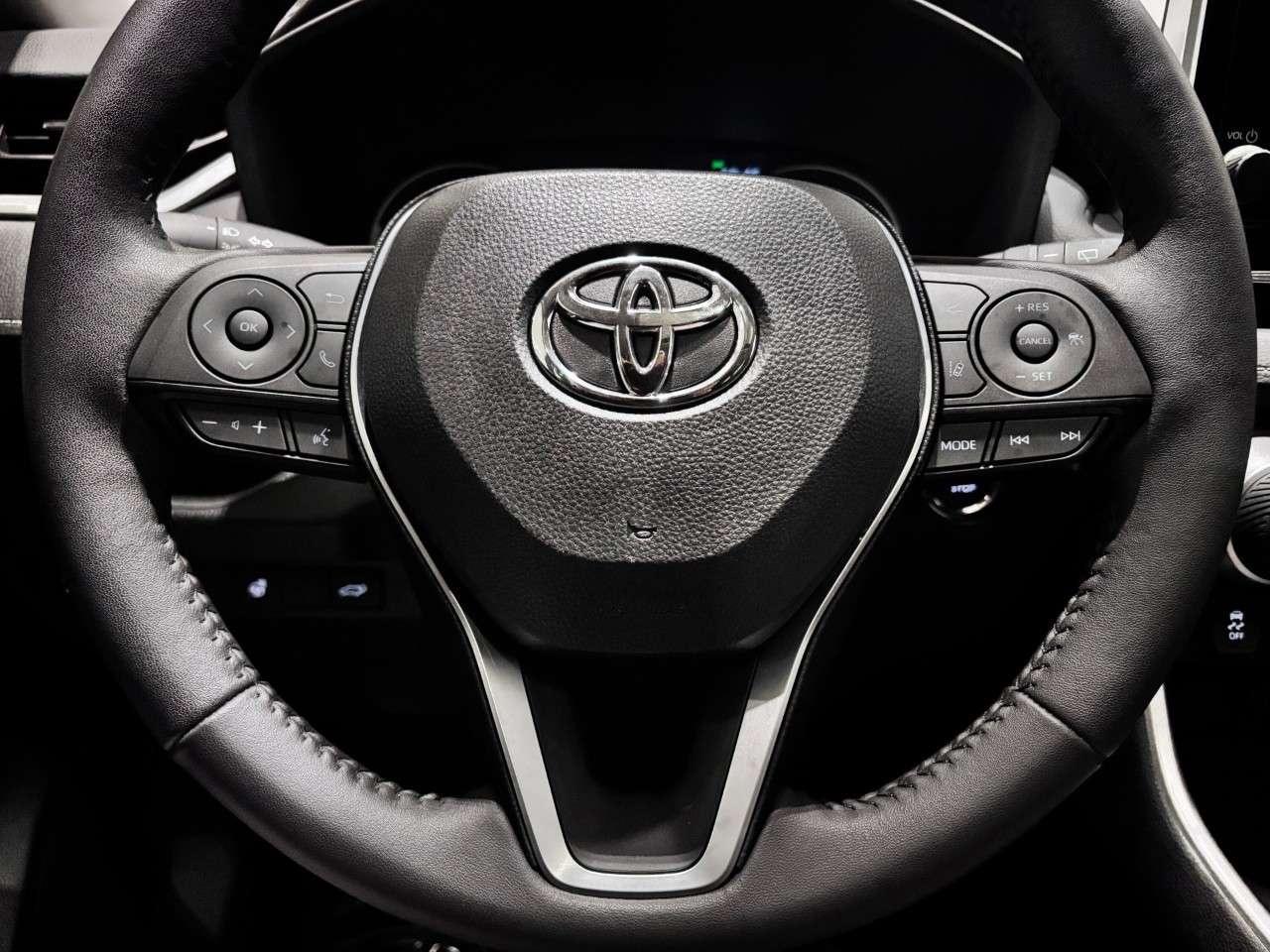 2025 Toyota RAV4 XLE AWD Photo