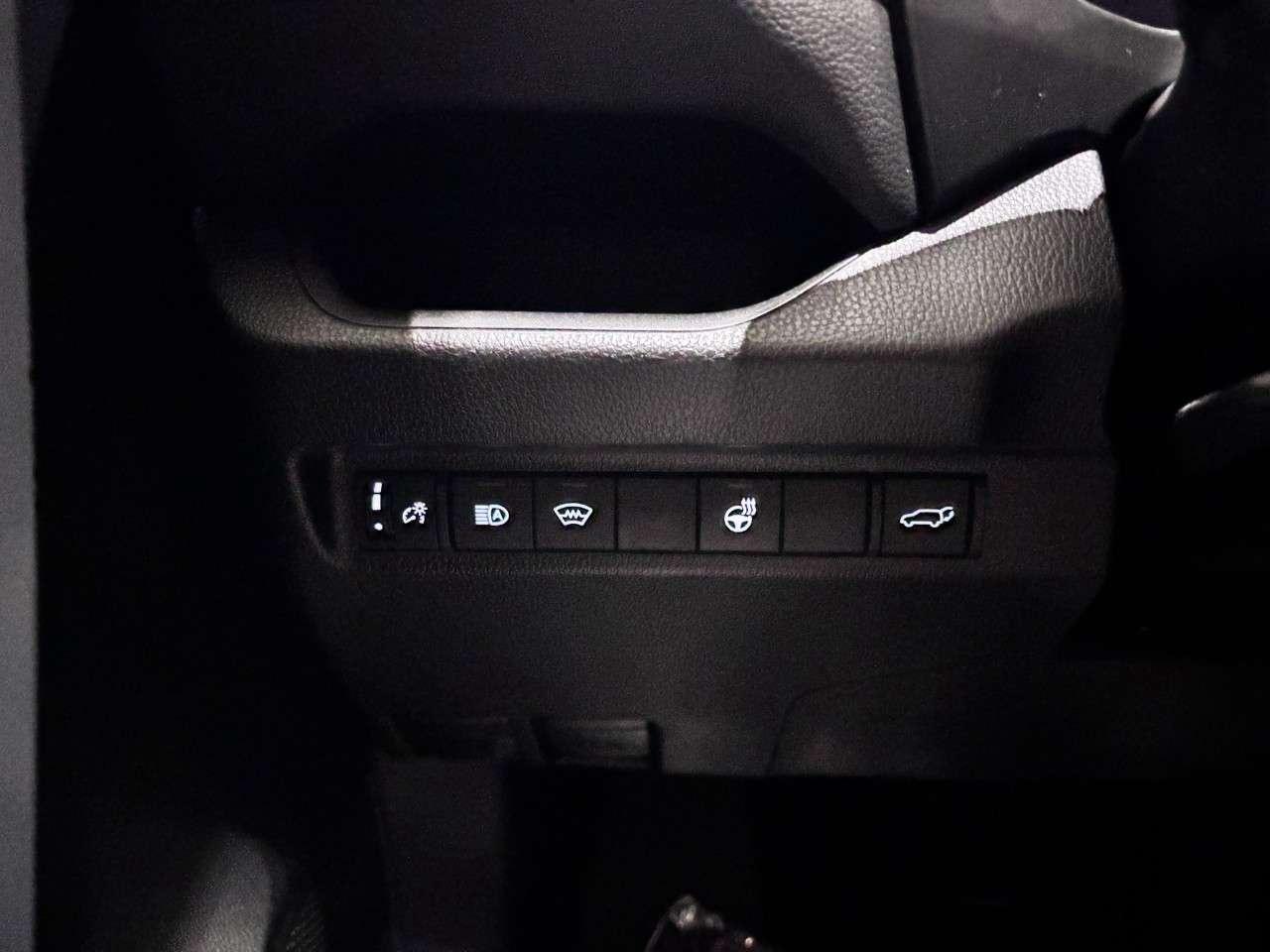 2025 Toyota RAV4 XLE AWD Photo