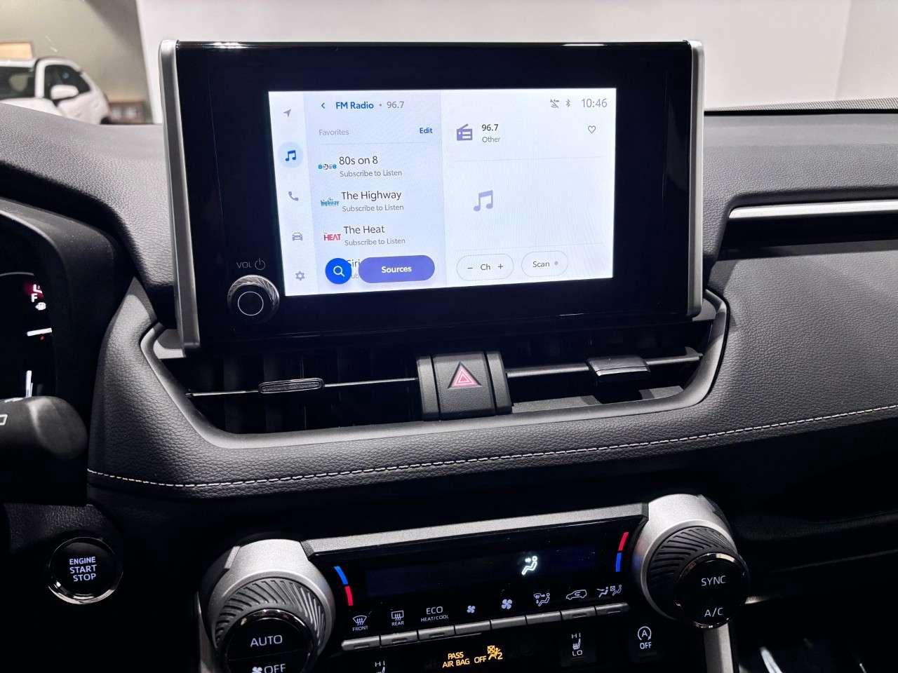 2025 Toyota RAV4 XLE AWD Photo