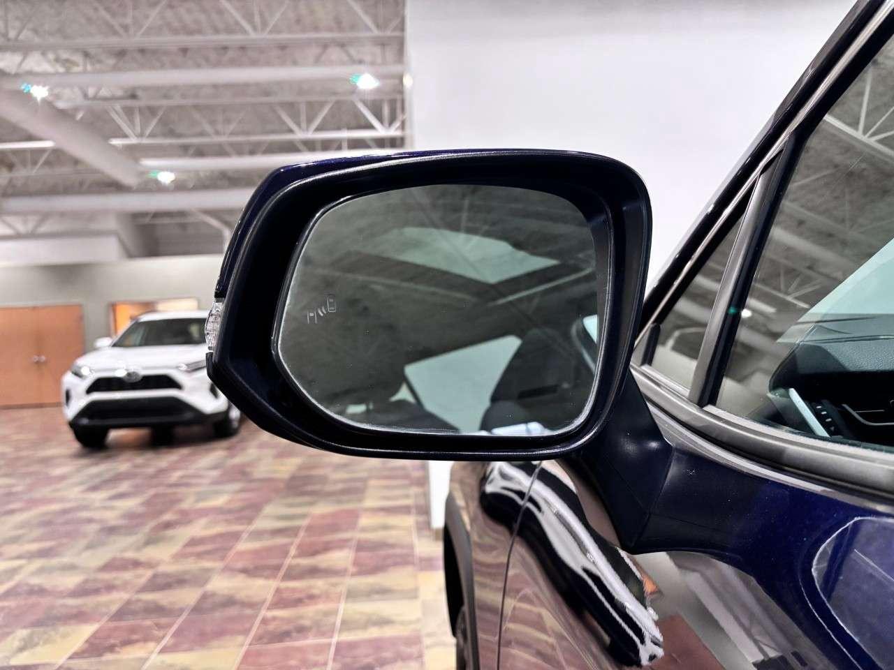 2025 Toyota RAV4 XLE AWD Photo