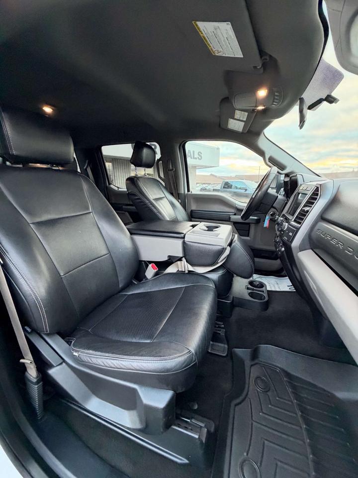 2017 Ford Others 4WD Crew Cab Photo