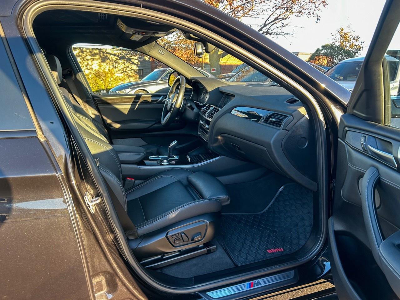 2018 BMW X4 28i xDrive / M Package / Full Options Photo