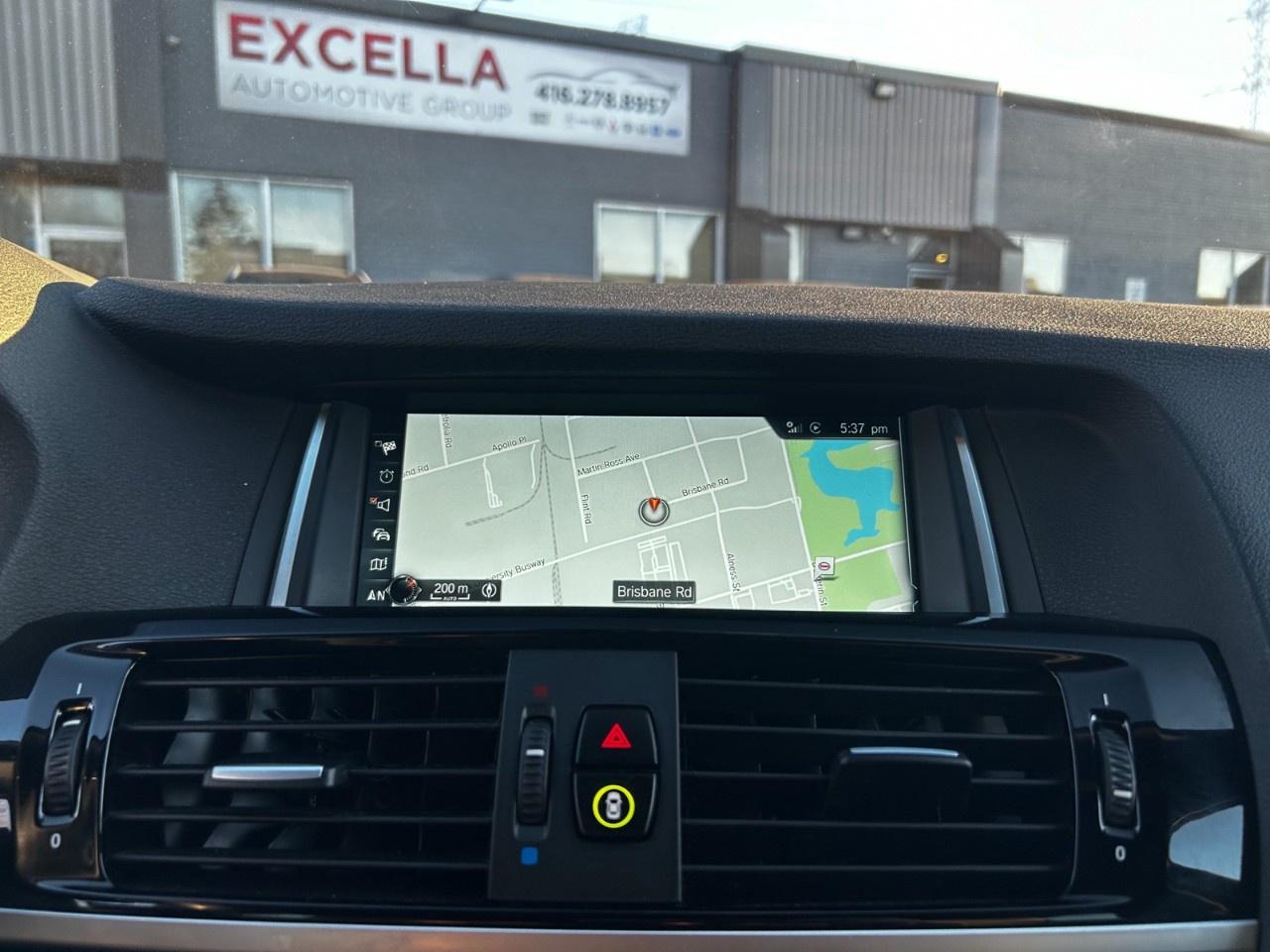 2018 BMW X4 28i xDrive / M Package / Full Options Photo