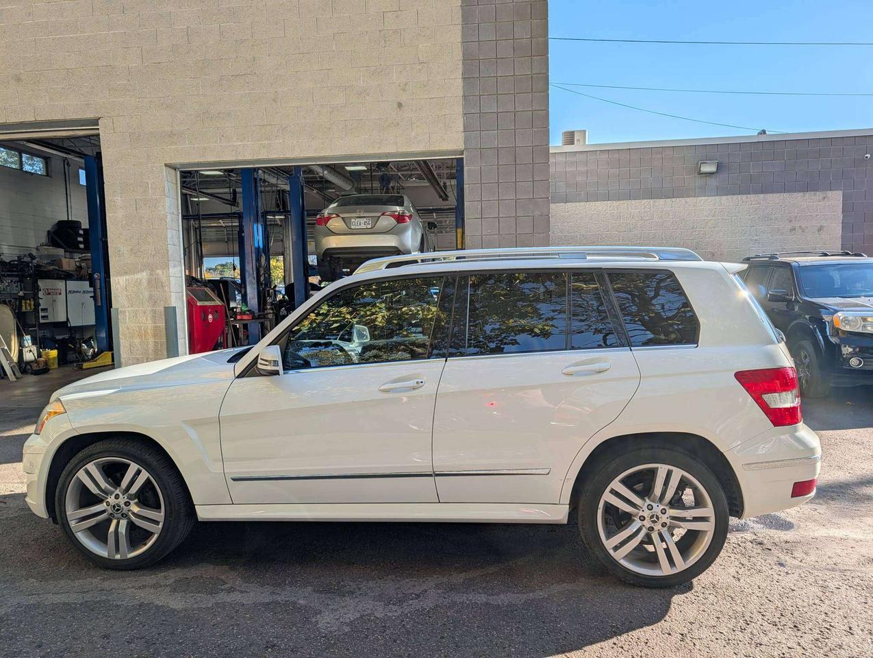 2011 Mercedes-Benz GLK-Class GLK 350 Photo