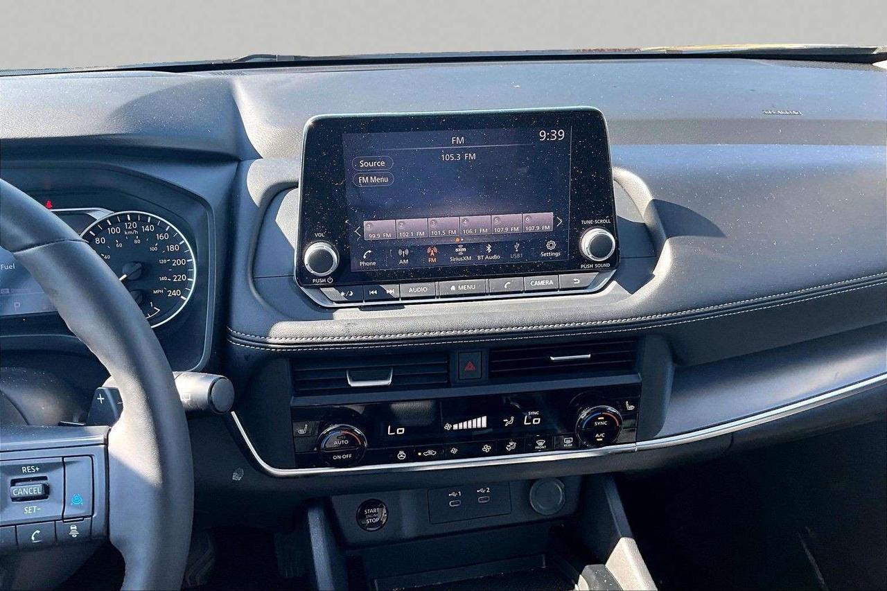 2025 Nissan Rogue SV Moonroof / 90 DAYS NO PAYMENTS Photo