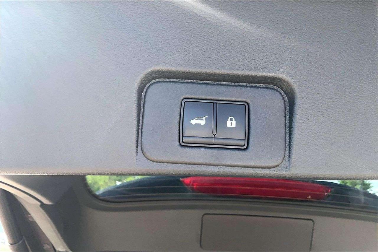 2025 Nissan Rogue SV Moonroof / 90 DAYS NO PAYMENTS Photo