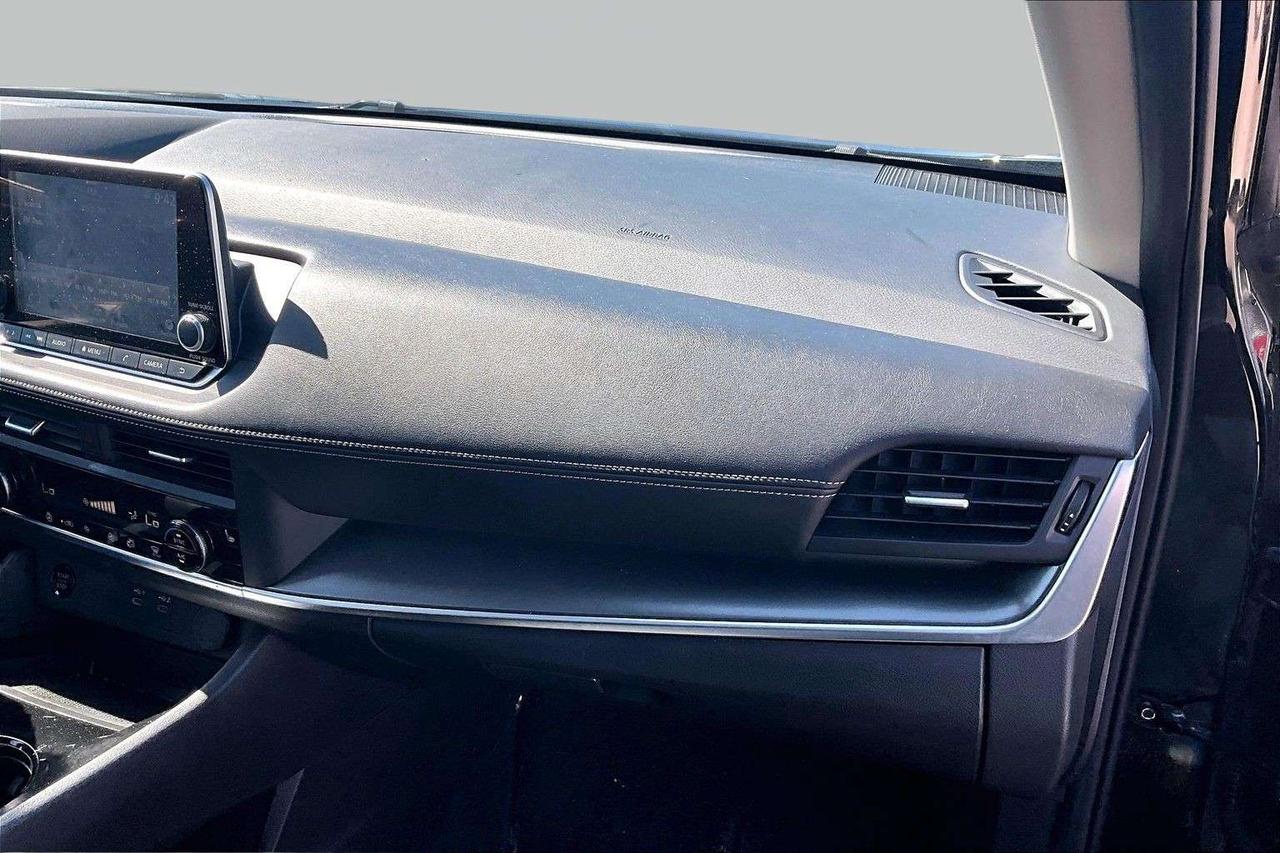 2025 Nissan Rogue SV Moonroof / 90 DAYS NO PAYMENTS Photo