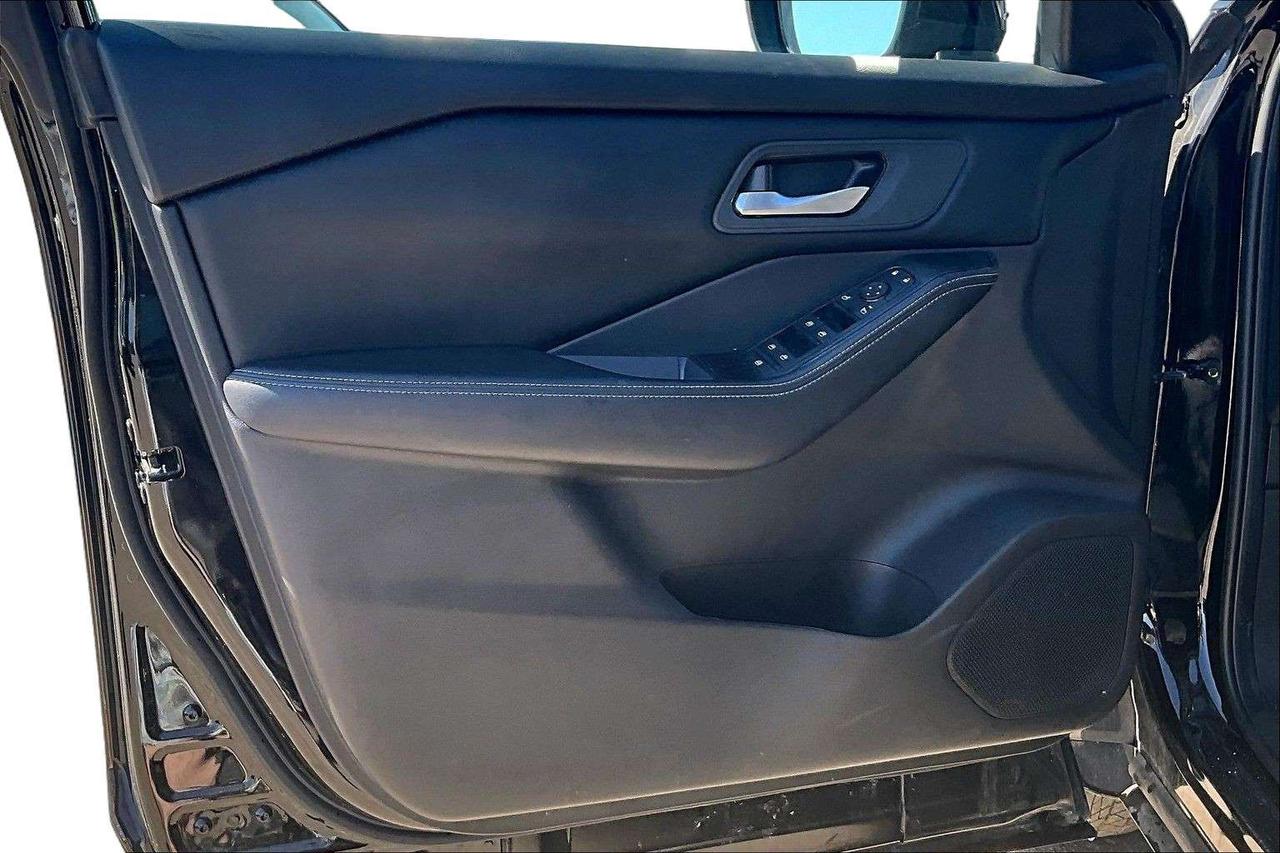 2025 Nissan Rogue SV Moonroof / 90 DAYS NO PAYMENTS Photo