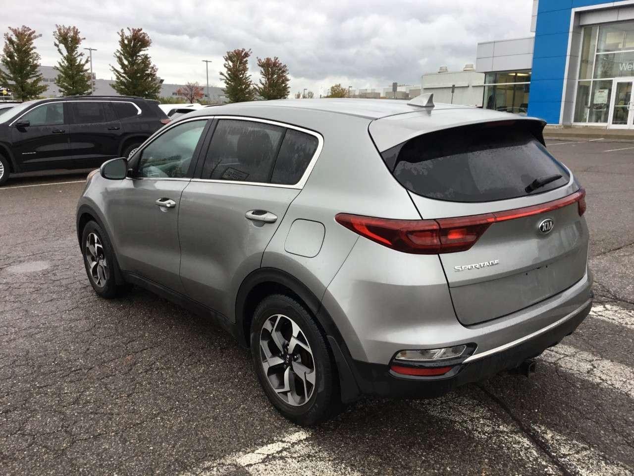 2020 Kia Sportage LX FWD Photo2