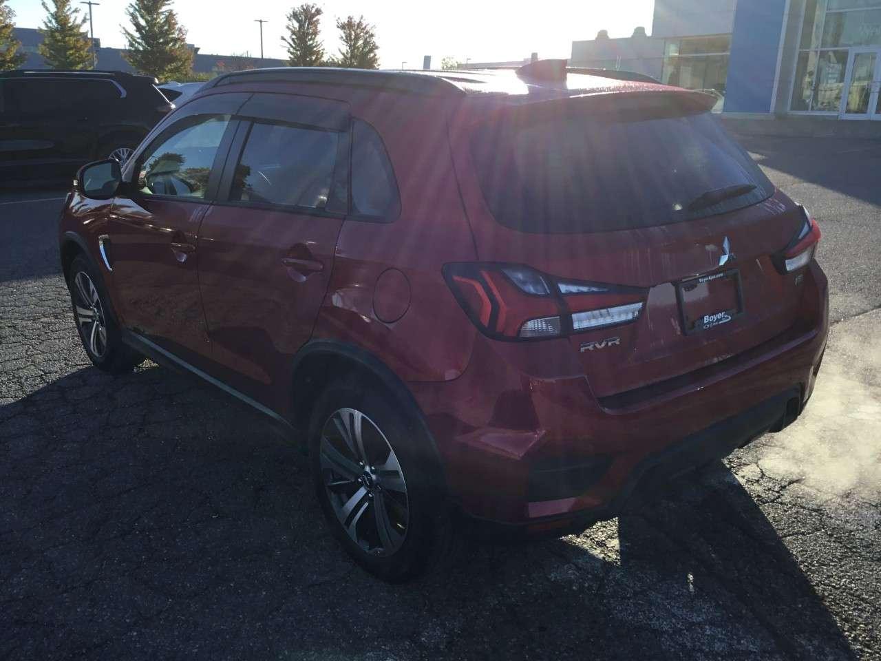 2024 Mitsubishi RVR SEL Photo