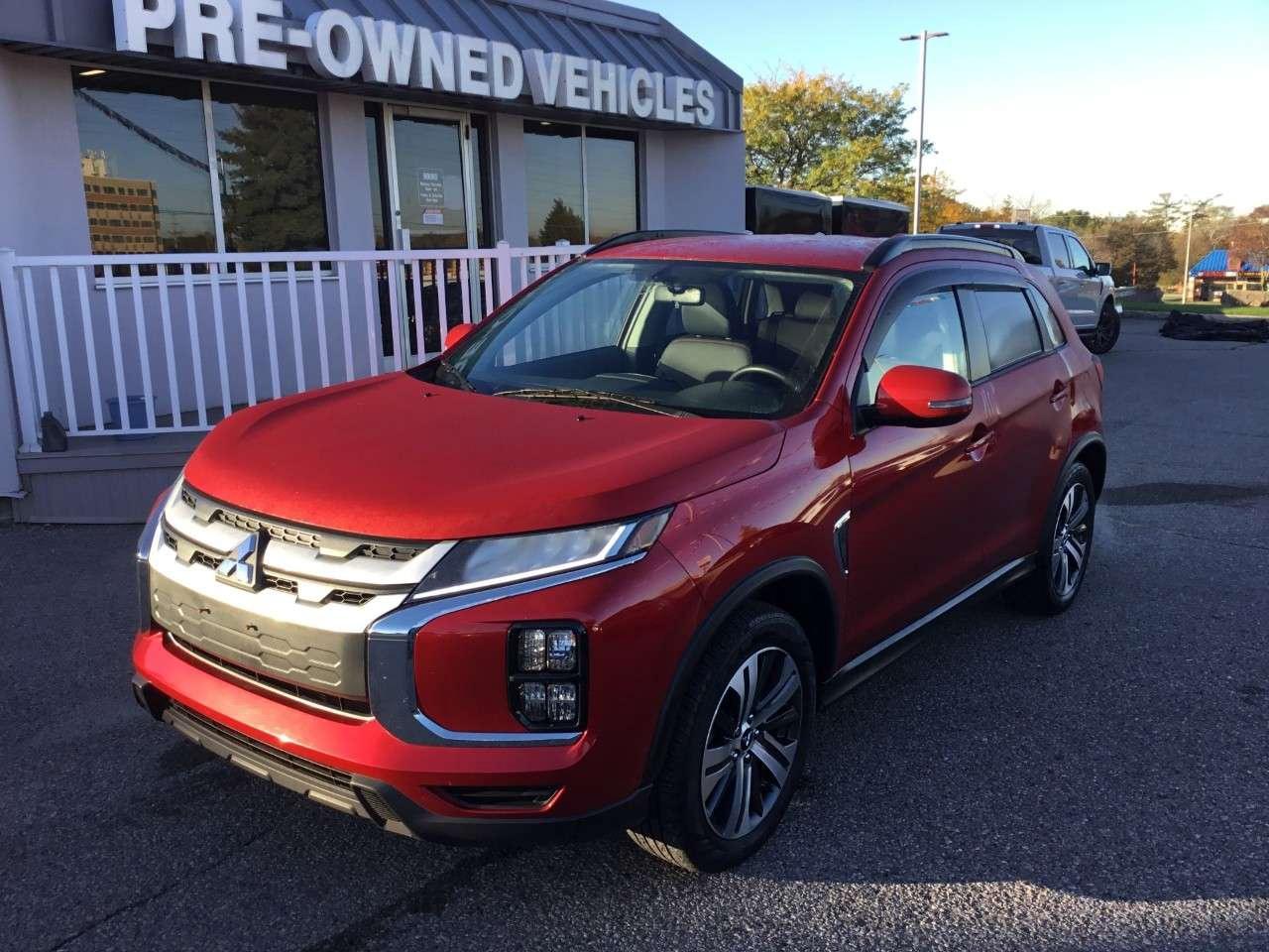 2024 Mitsubishi RVR SEL Photo