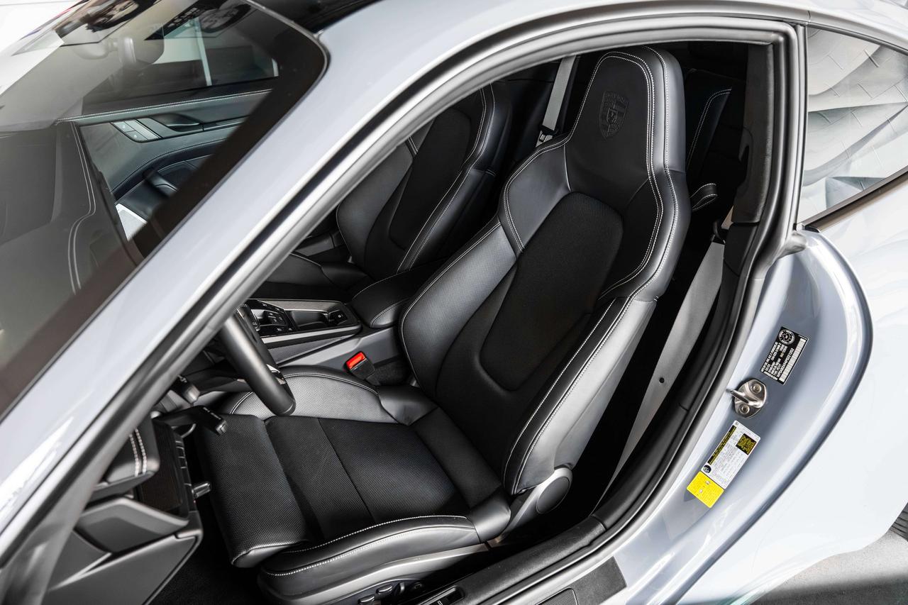 2023 Porsche 911 Carrera GTS Photo