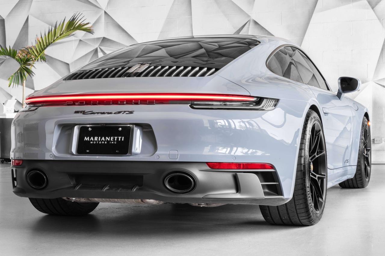 2023 Porsche 911 Carrera GTS Photo