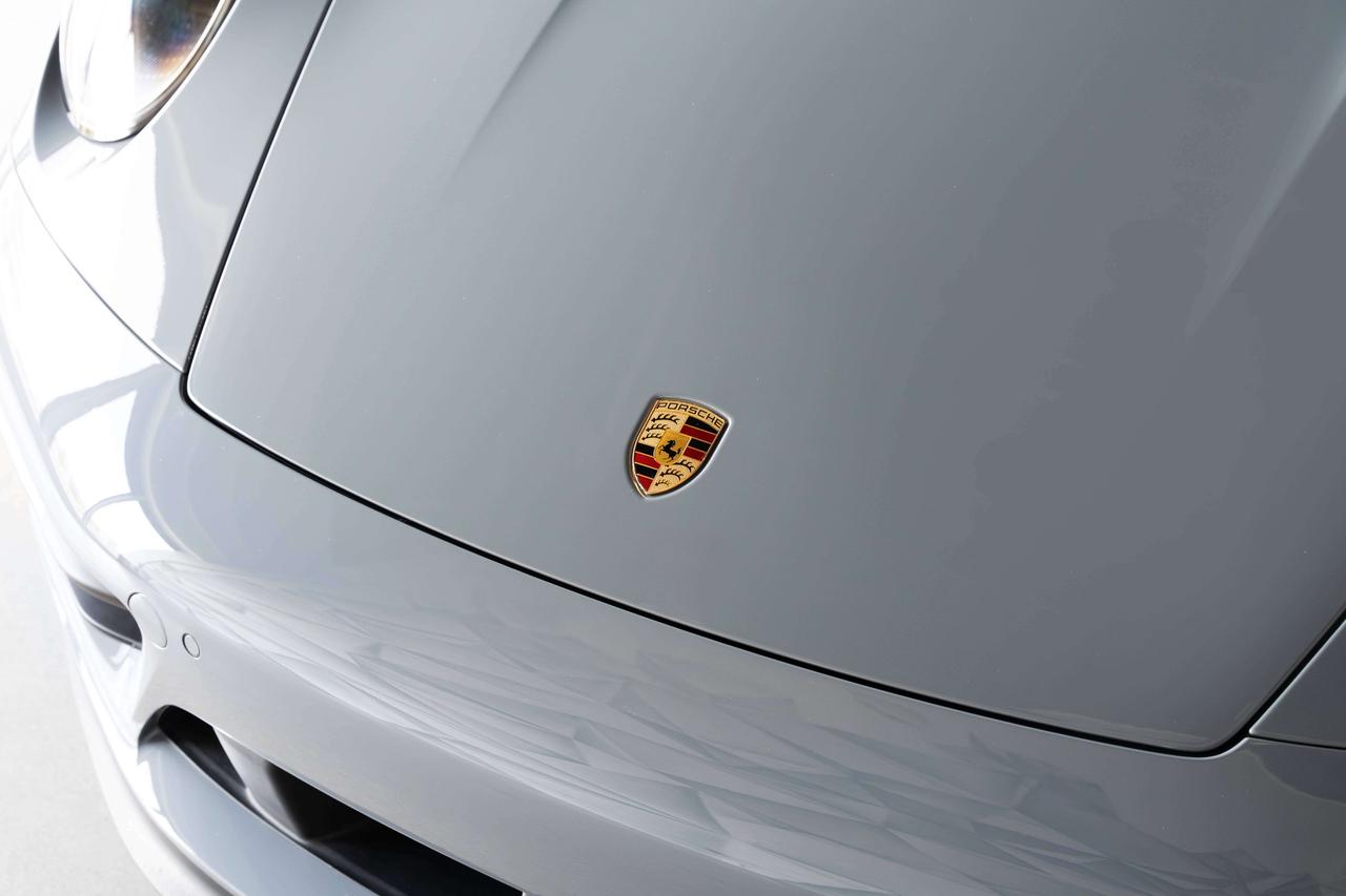 2023 Porsche 911 Carrera GTS Photo