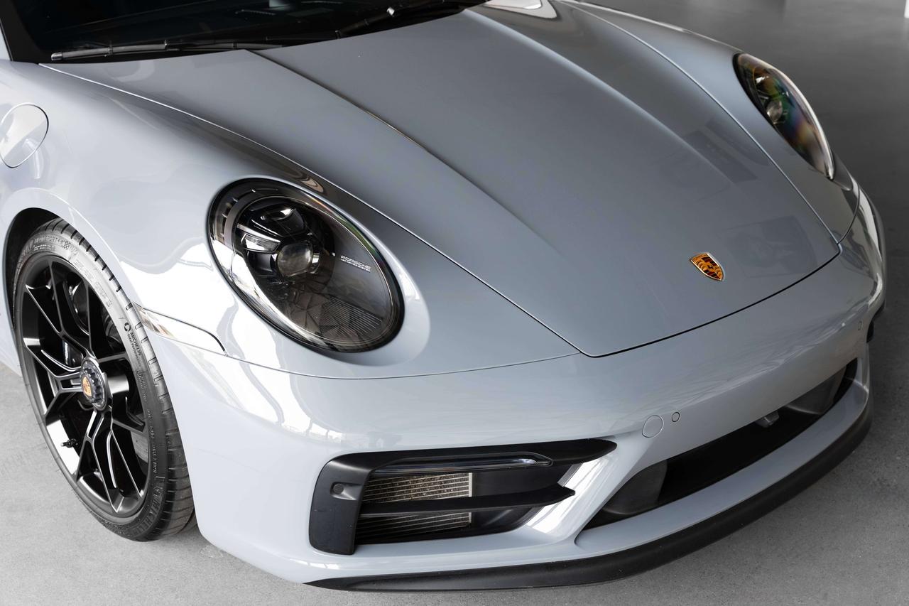 2023 Porsche 911 Carrera GTS Photo
