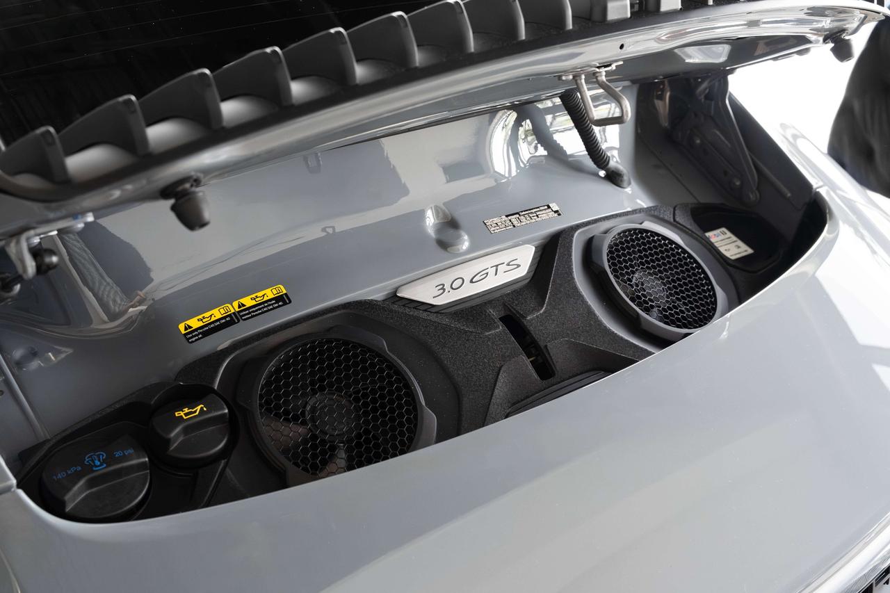 2023 Porsche 911 Carrera GTS Photo