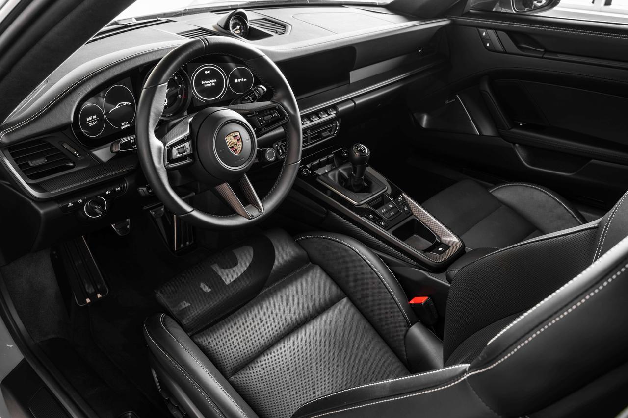 2023 Porsche 911 Carrera GTS Photo