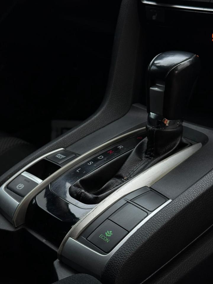 2019 Honda Civic EX Photo