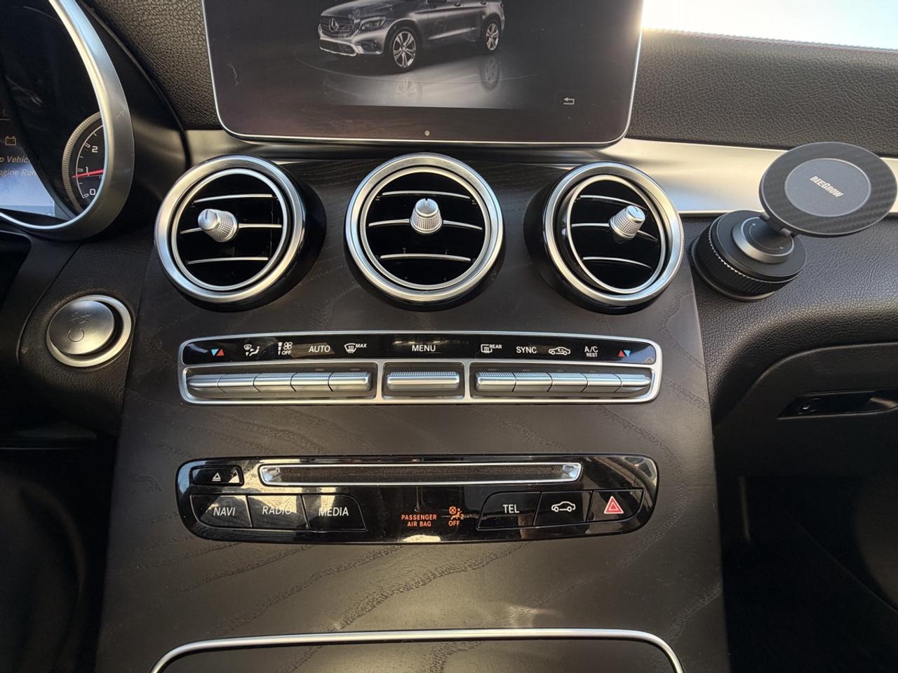 2017 Mercedes-Benz GLC 43 AMG Photo