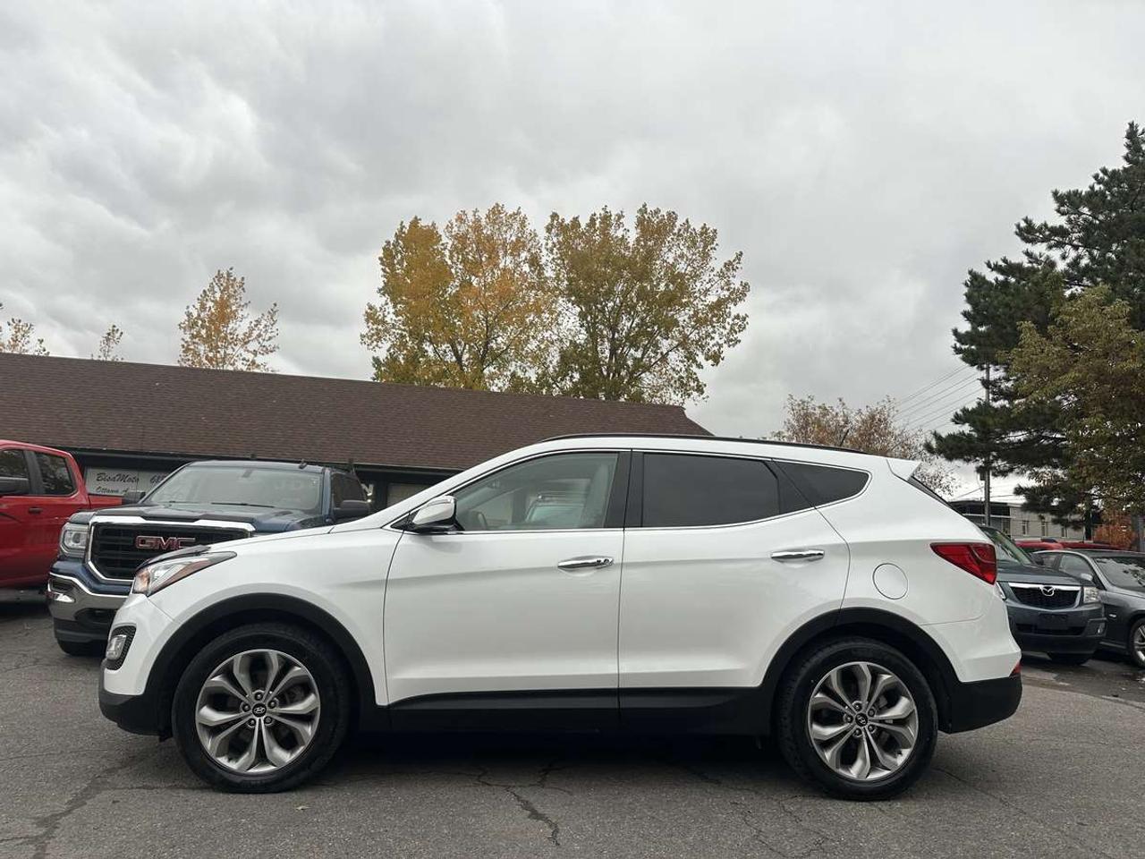 2016 Hyundai Santa Fe Sport 2.0T Photo