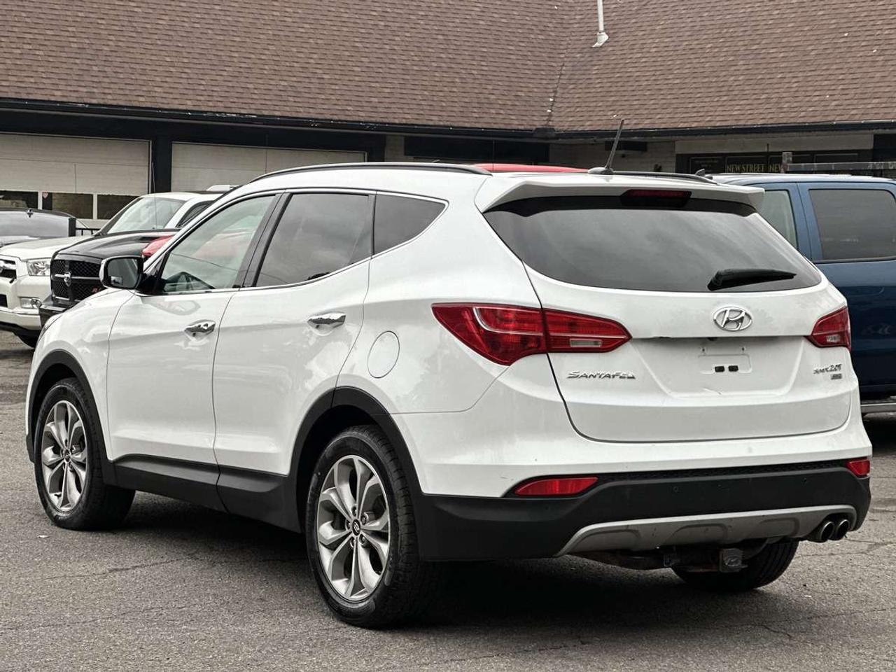 2016 Hyundai Santa Fe Sport 2.0T Photo