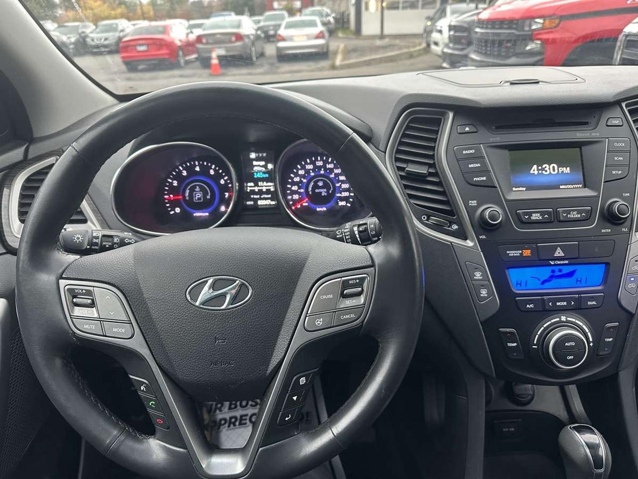 2016 Hyundai Santa Fe Sport 2.0T Photo