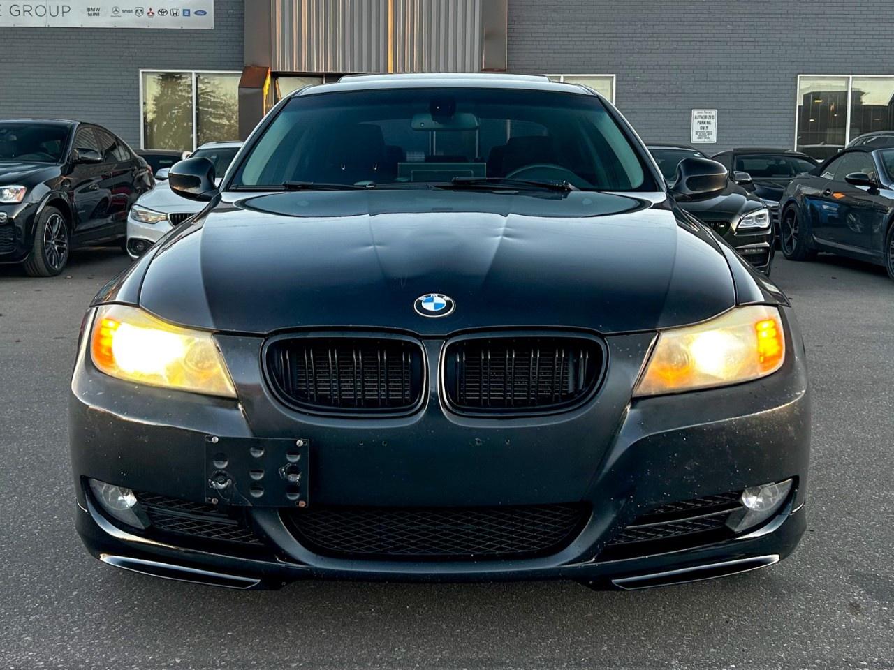 2011 BMW 3 Series 323i / Manual / 12.3inch Display Photo5