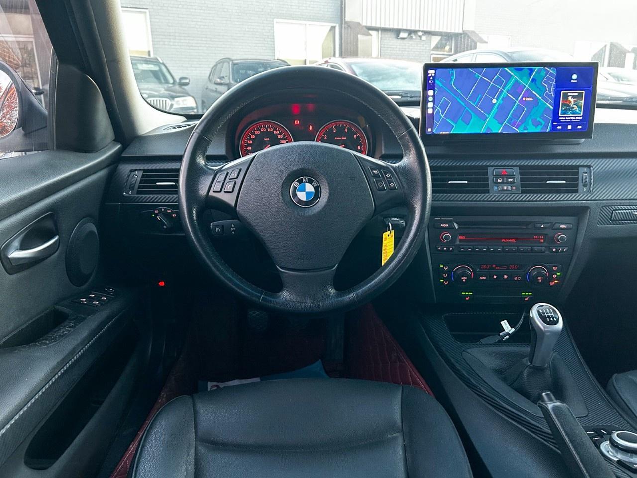 2011 BMW 3 Series 323i / Manual / 12.3inch Display Photo