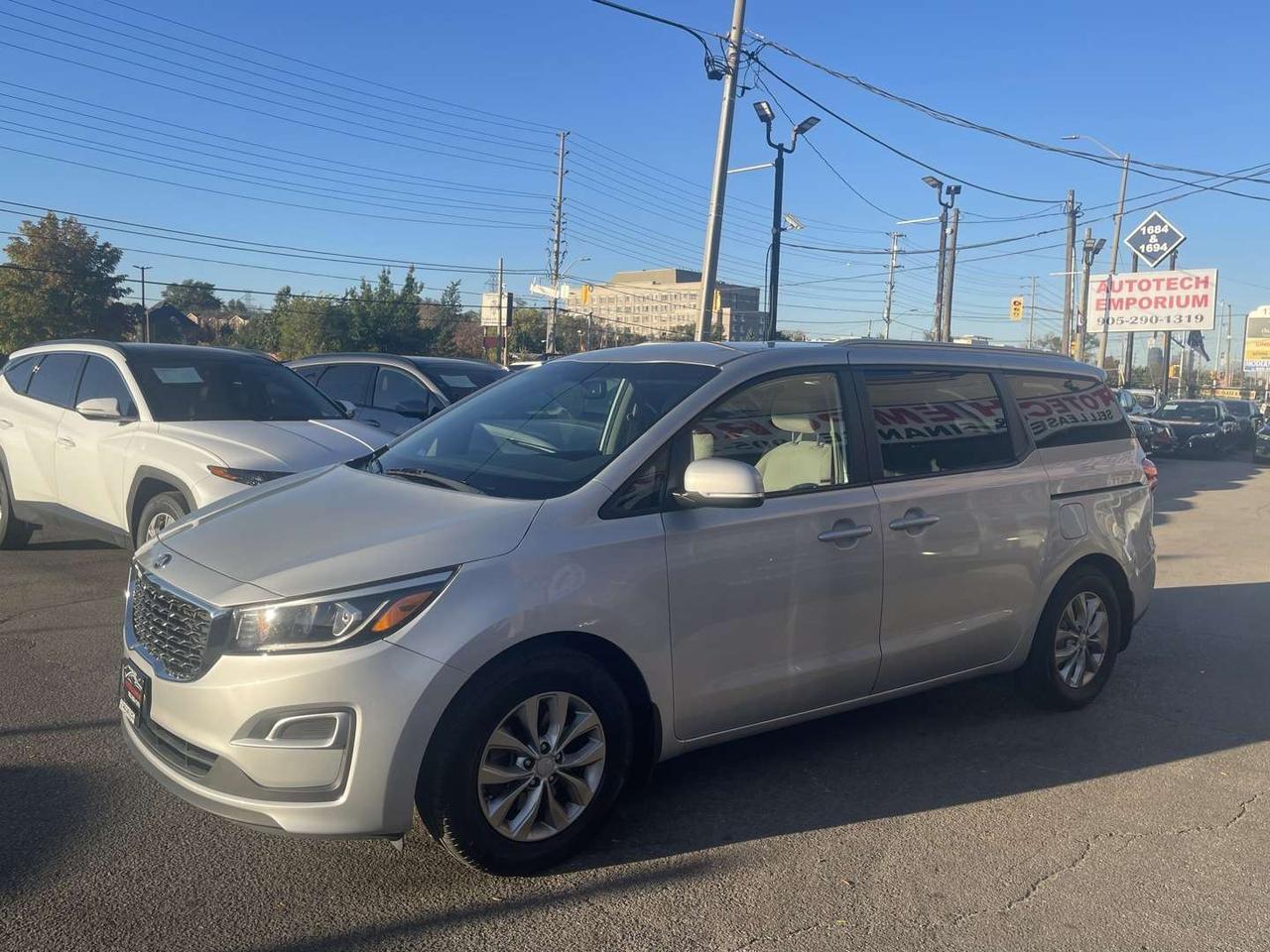 2019 Kia Sedona LX   8 Pass   Carplay   Htd Steering Photo5
