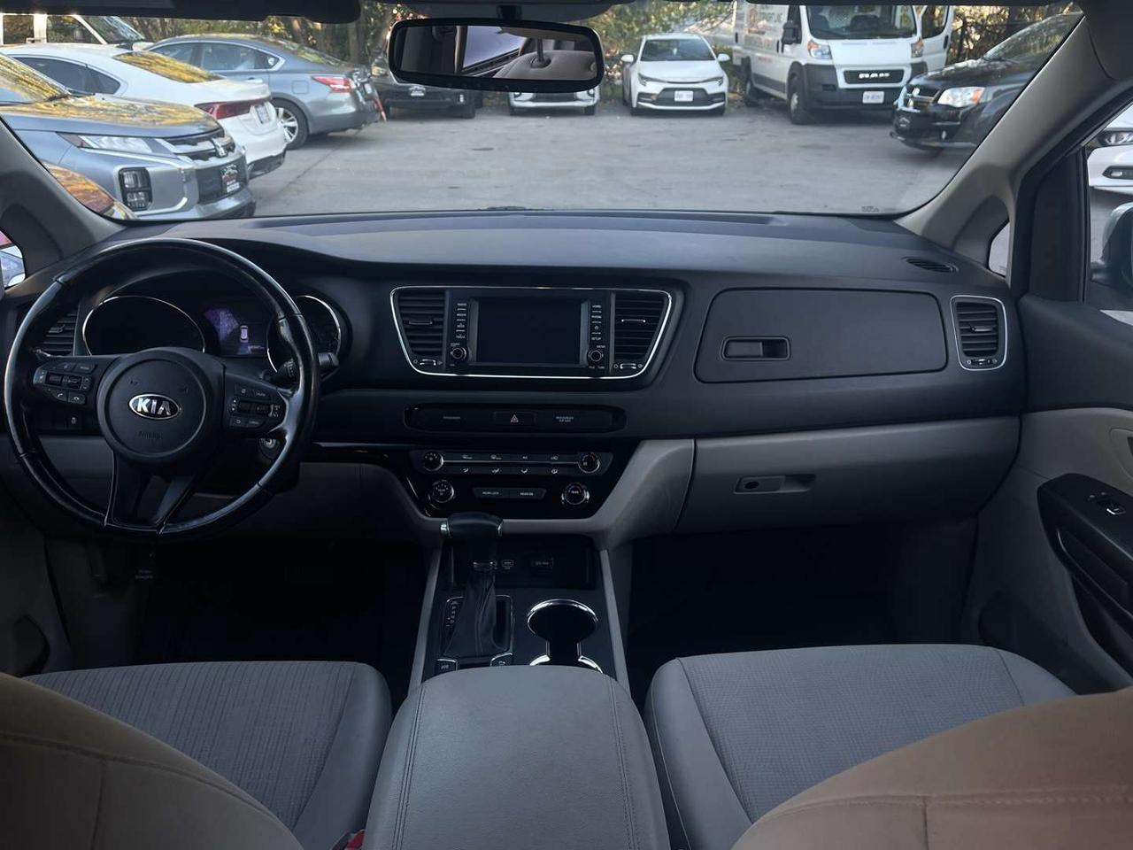 2019 Kia Sedona LX   8 Pass   Carplay   Htd Steering Photo