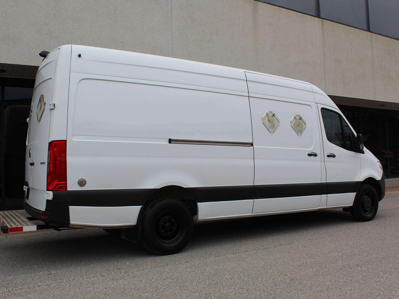 2020 Mercedes-Benz Sprinter 3500 - "SINGLE REAR WHEELS" - 3.0L DIESEL Photo