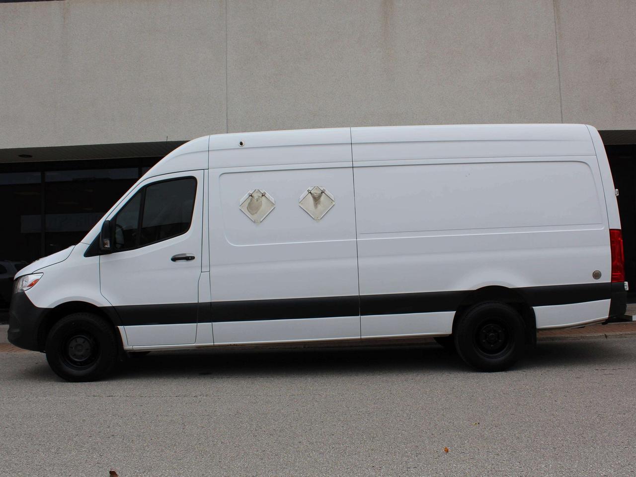 2020 Mercedes-Benz Sprinter 3500 - "SINGLE REAR WHEELS" - 3.0L DIESEL Photo