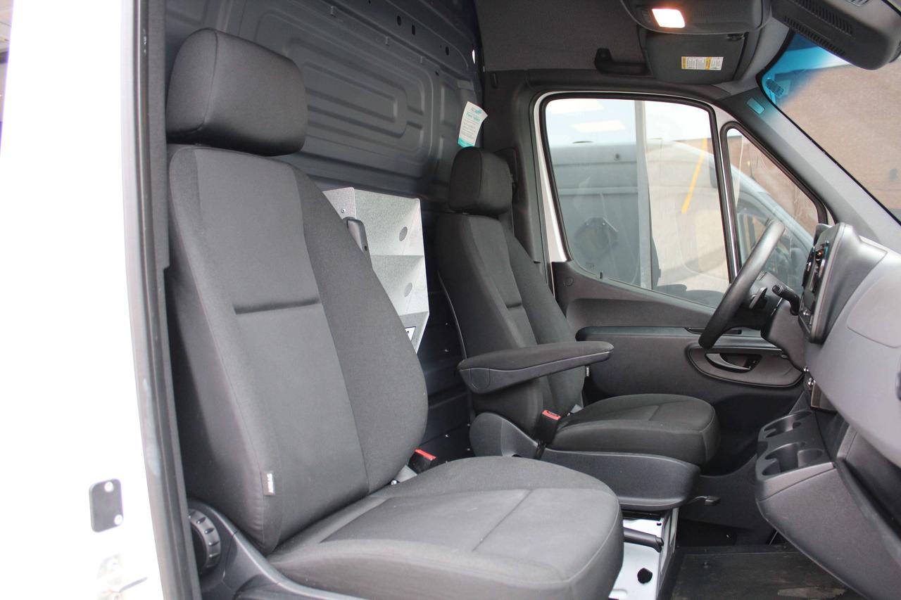 2020 Mercedes-Benz Sprinter 3500 - "SINGLE REAR WHEELS" - 3.0L DIESEL Photo