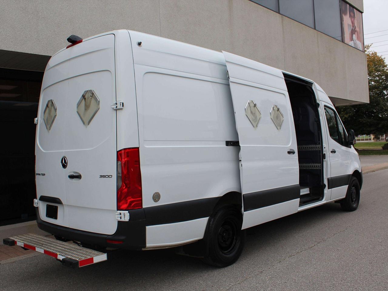2020 Mercedes-Benz Sprinter 3500 - "SINGLE REAR WHEELS" - 3.0L DIESEL Photo