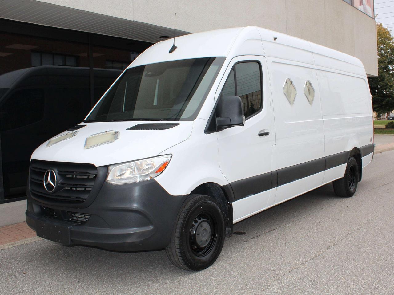 2020 Mercedes-Benz Sprinter 3500 - "SINGLE REAR WHEELS" - 3.0L DIESEL Photo