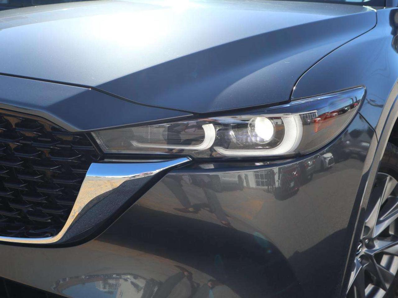 2025 Mazda CX-5 GT AWD/ 2.99% RATE/ LEATHER/ BOSE SOUND/ MUST SEE Photo
