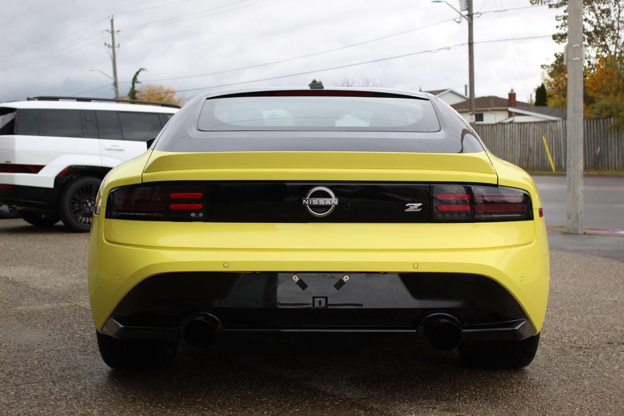 2024 Nissan Z Performance Photo4