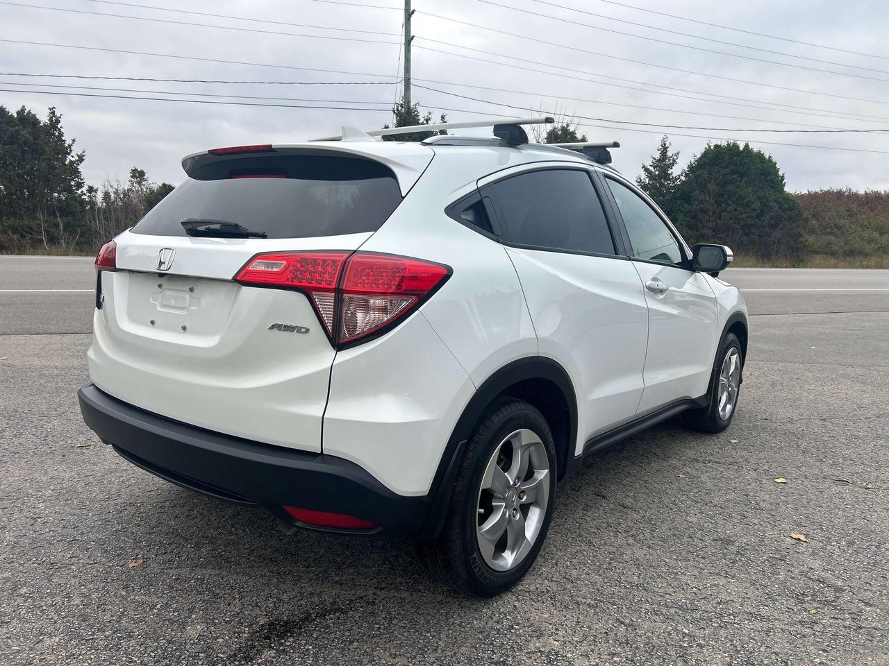 2017 Honda HR-V EX-L Photo4